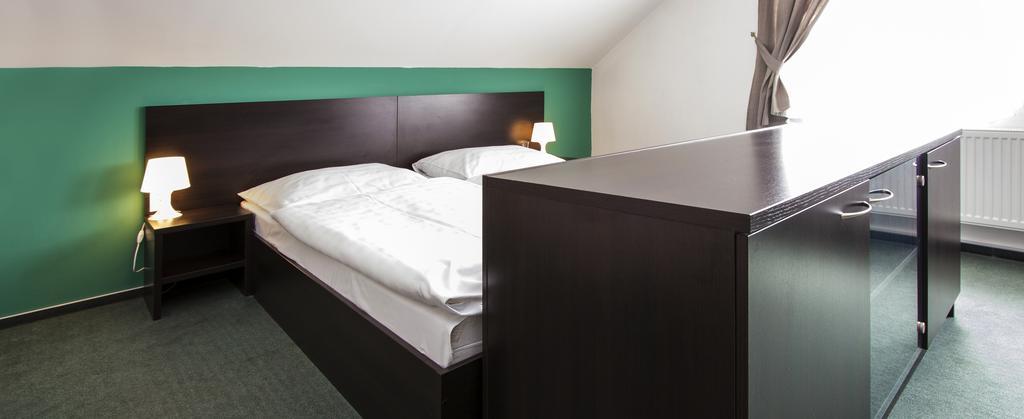 Garni Hotel Fellini Žiar nad Hronom 外观 照片